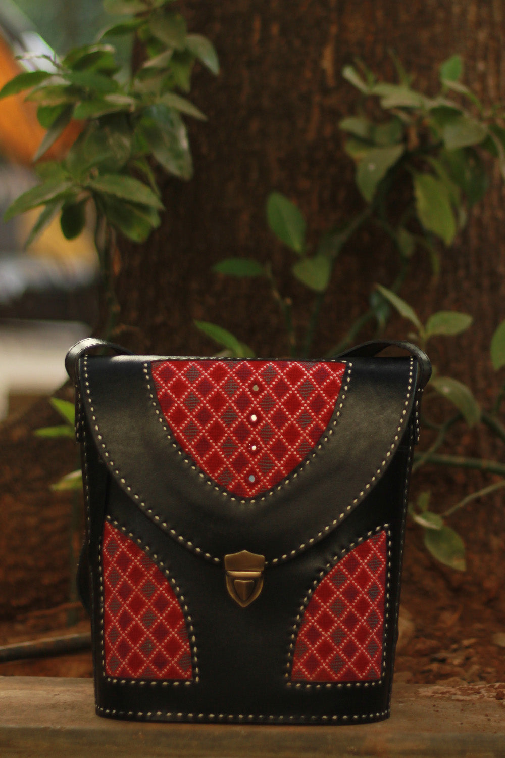 Handcrafted Kutch Leather Bag | Embroidered