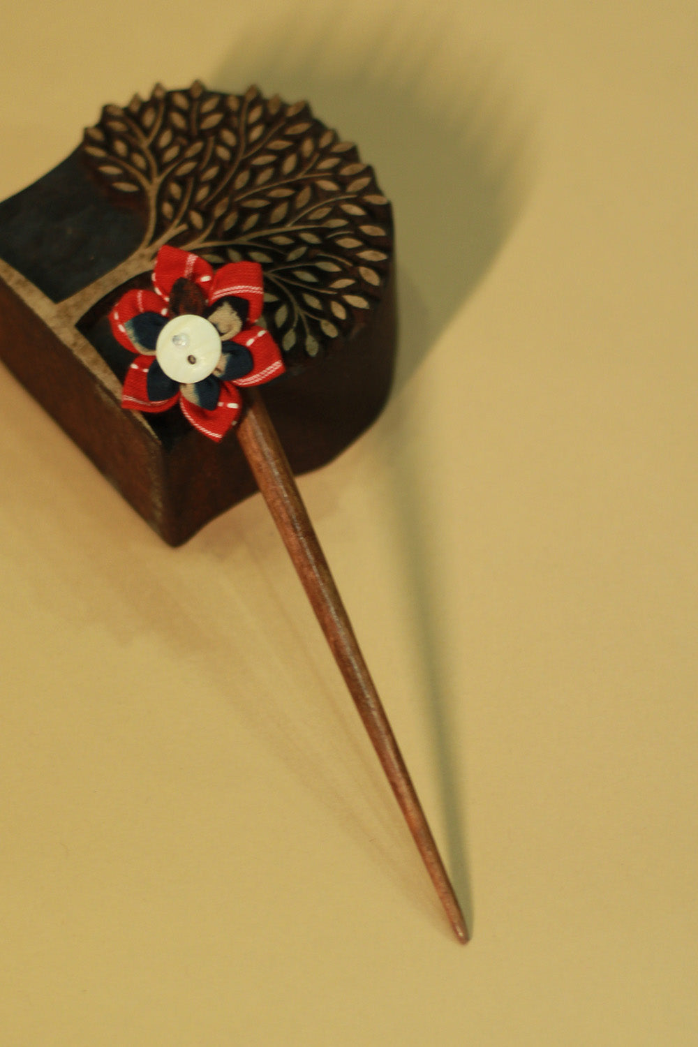 Anokhi | Juda Stick | Red Flower