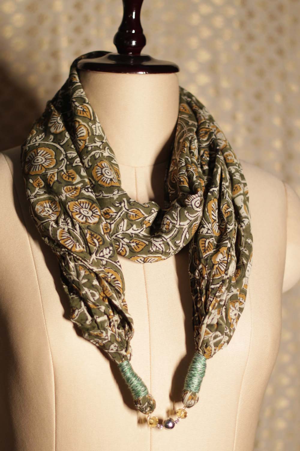 Scarf with Magnets | Moss Green Bagru