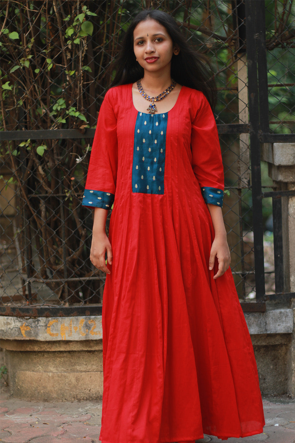 Alankrita | Chaaliskali Kurta | Rouge