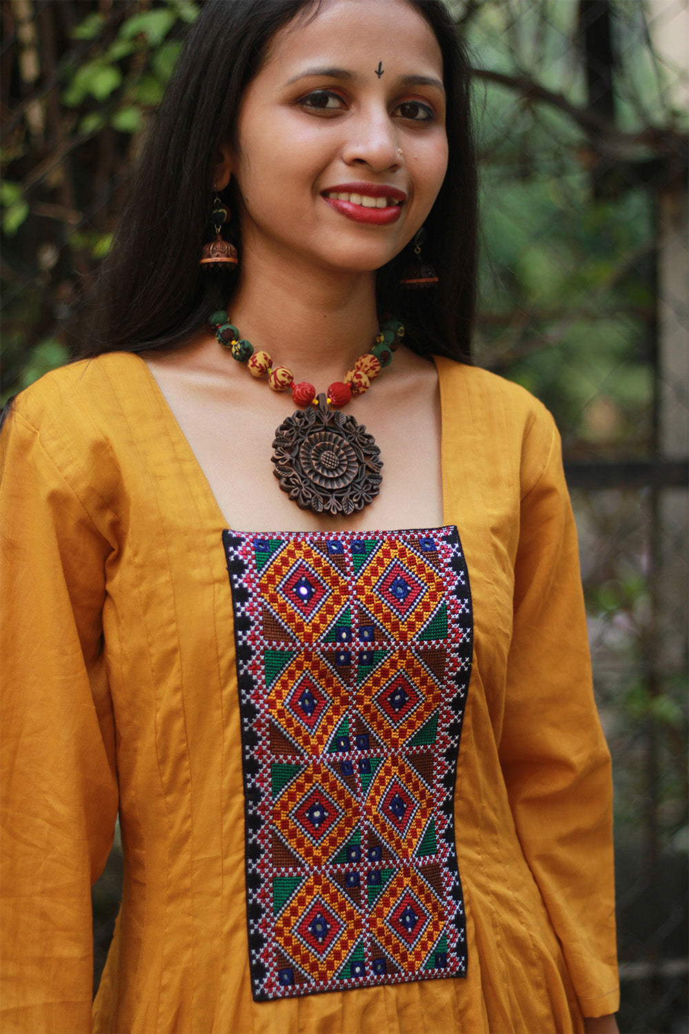 Alankrita | Chaaliskali Kurta | Yellow with Mirrorwork