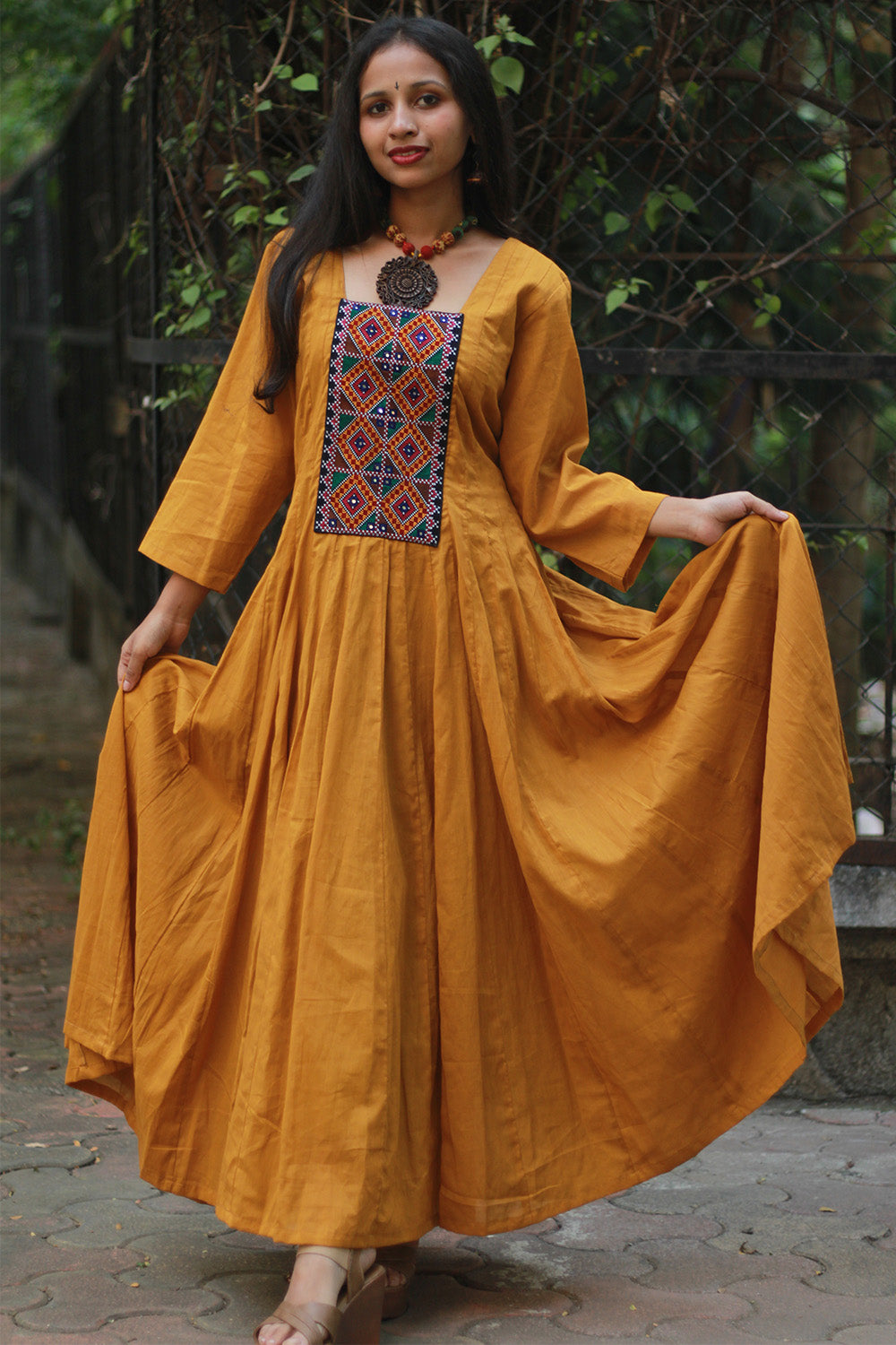 Alankrita | Chaaliskali Kurta | Yellow with Mirrorwork
