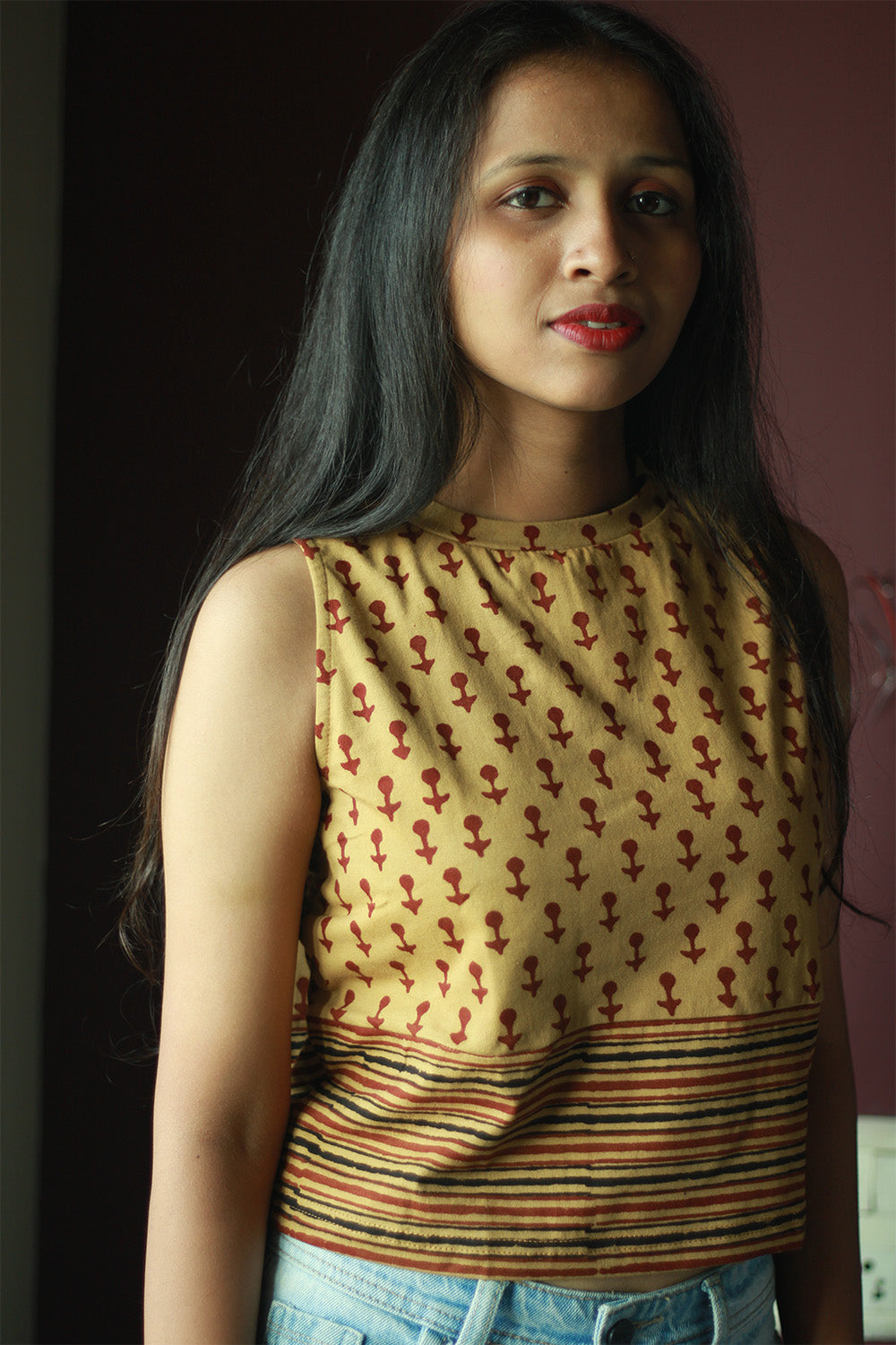 Kirgiti | Stretchable Blouse / Crop Top | High Neck | Beige Maroon Stripe Dabu