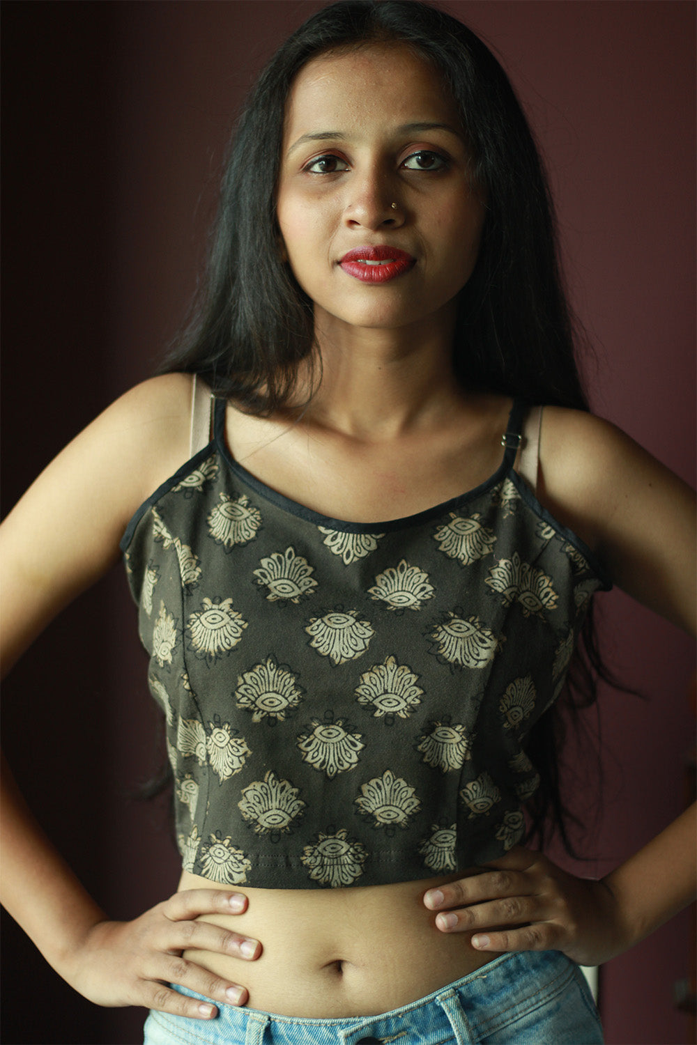 Kirgiti | Stretchable Blouse / Crop Top | Spaghetti | Brownish Boota Dabu
