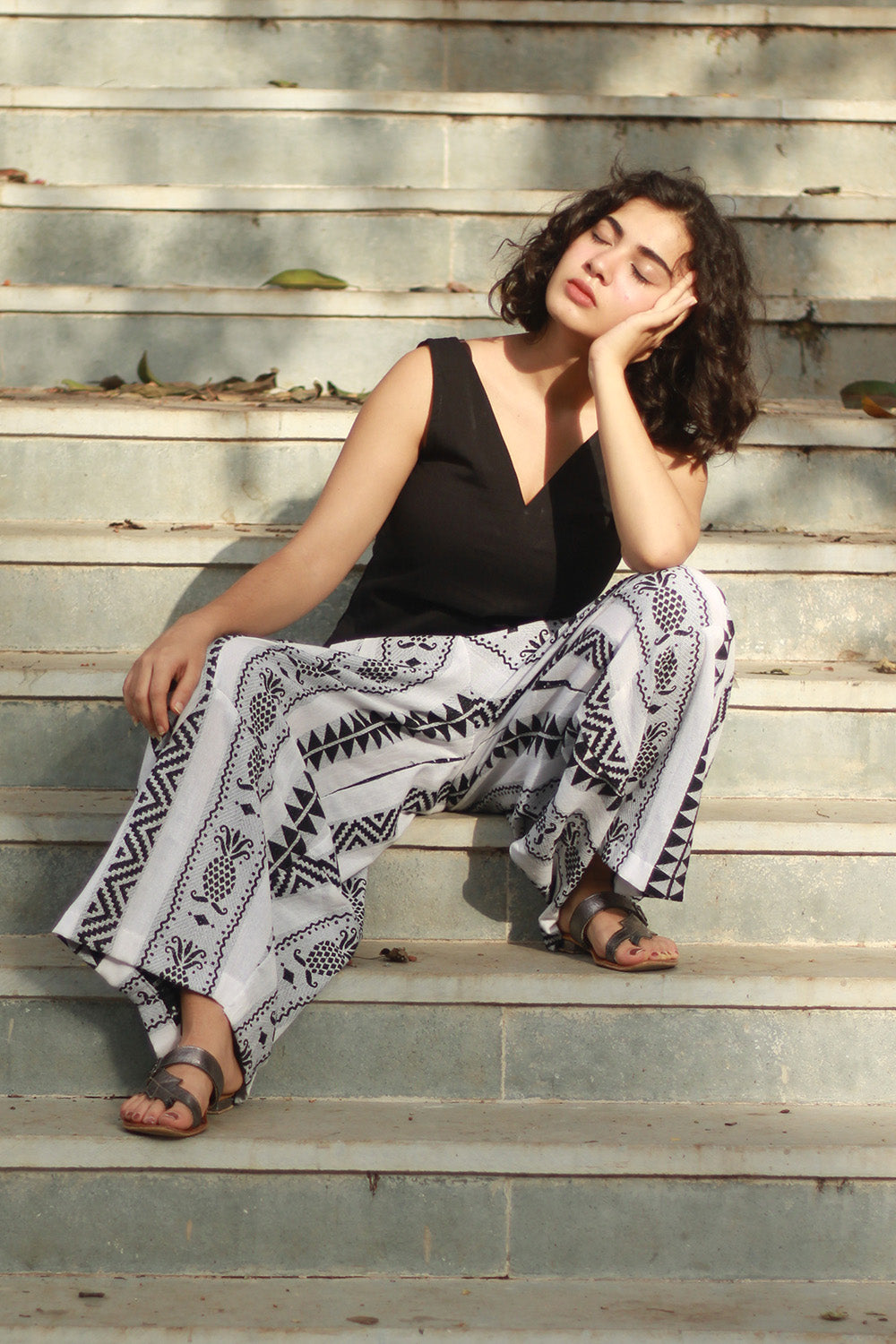 Ananas | Balloon Pants | Cotton White & Black