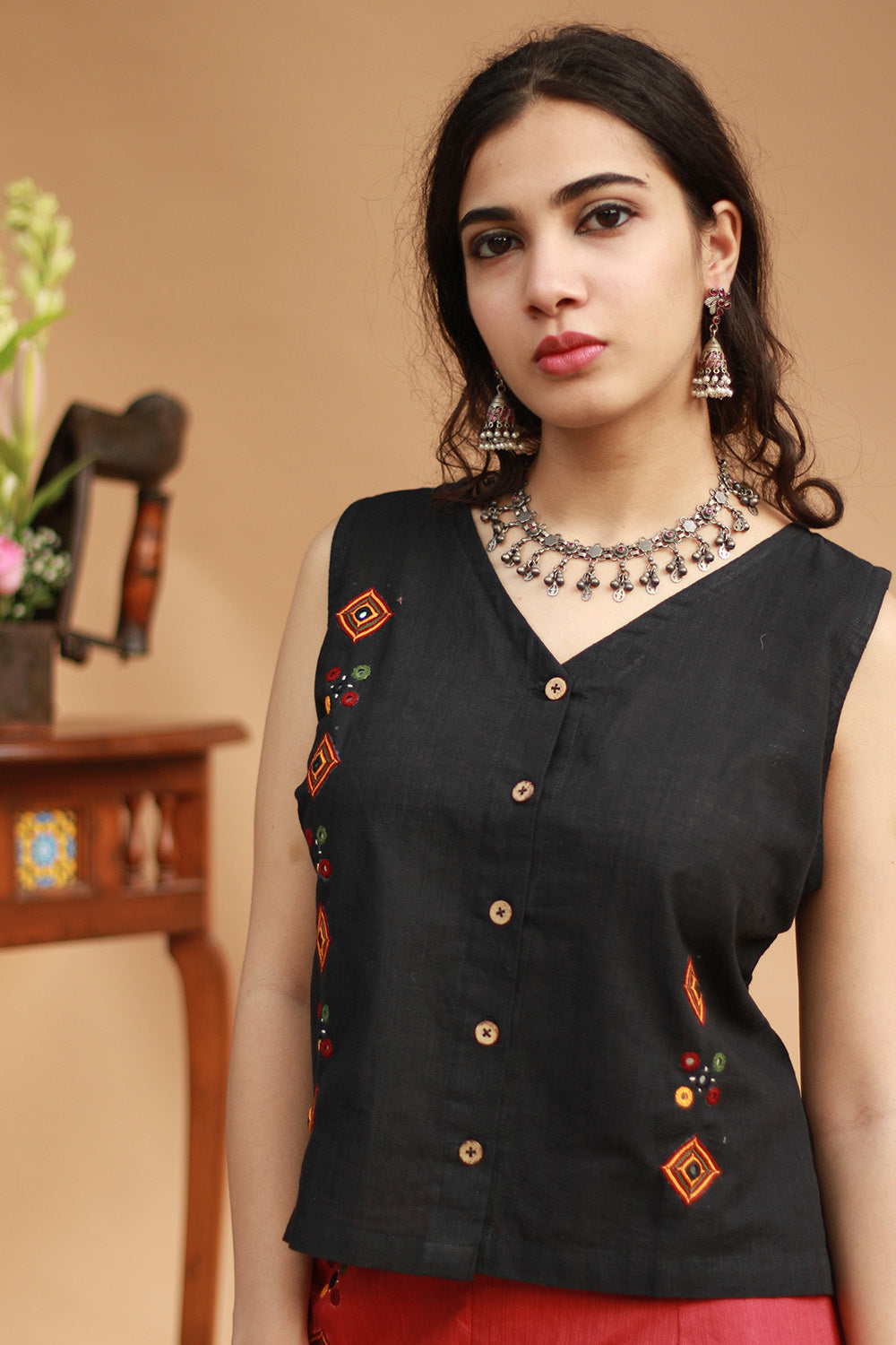 Gor Banjara | Buttoned Vest | Embroidered | Noir