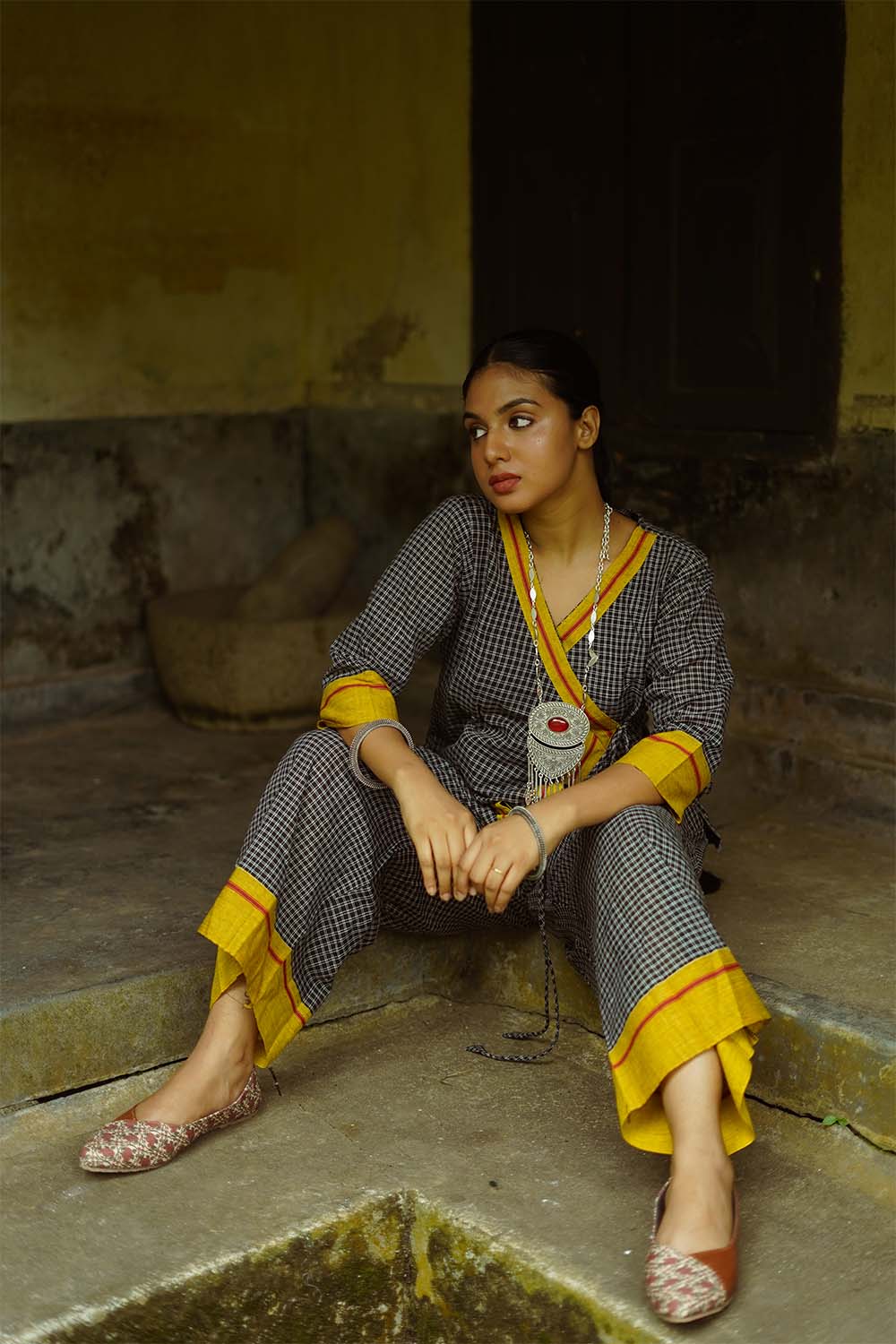 Vasundhara Syahi | Patteda Aanchu Co-Ord Set | Yellow