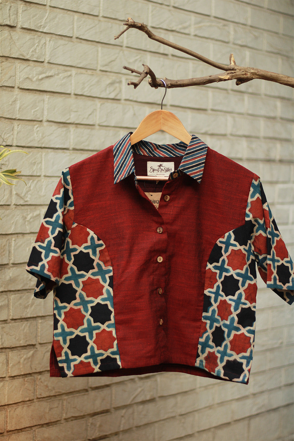 Cropped Shirt-Blouse With Mirrorwork | Rouge