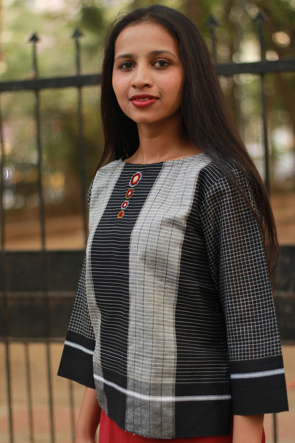 Gor Banjara | Embroidered Patteda Anchu Crop Top | Slate