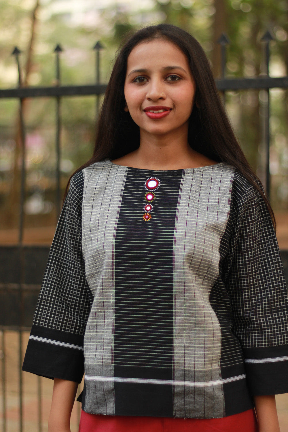 Gor Banjara | Embroidered Patteda Anchu Crop Top | Slate