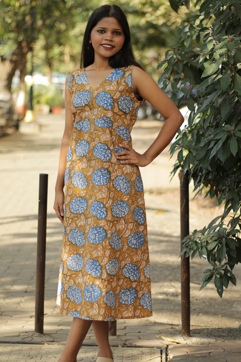 Kusumita | Midi Dress | Blue Hyacinth in Sienna Sanganeri