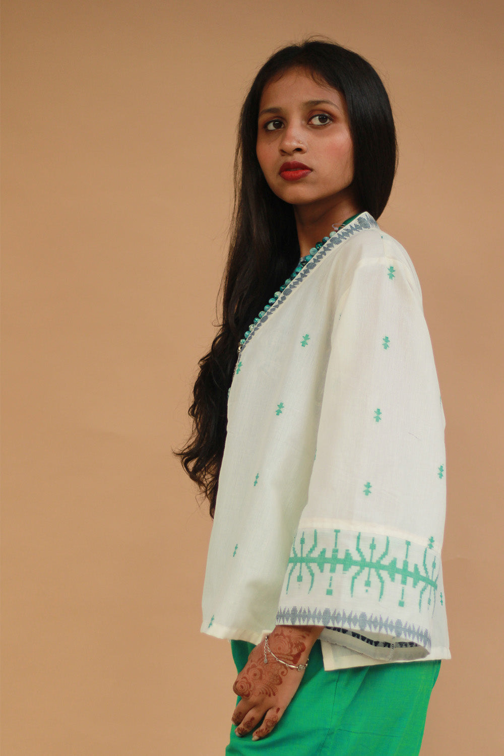 Raahat | Light Jacket | Jamdani | White with Green