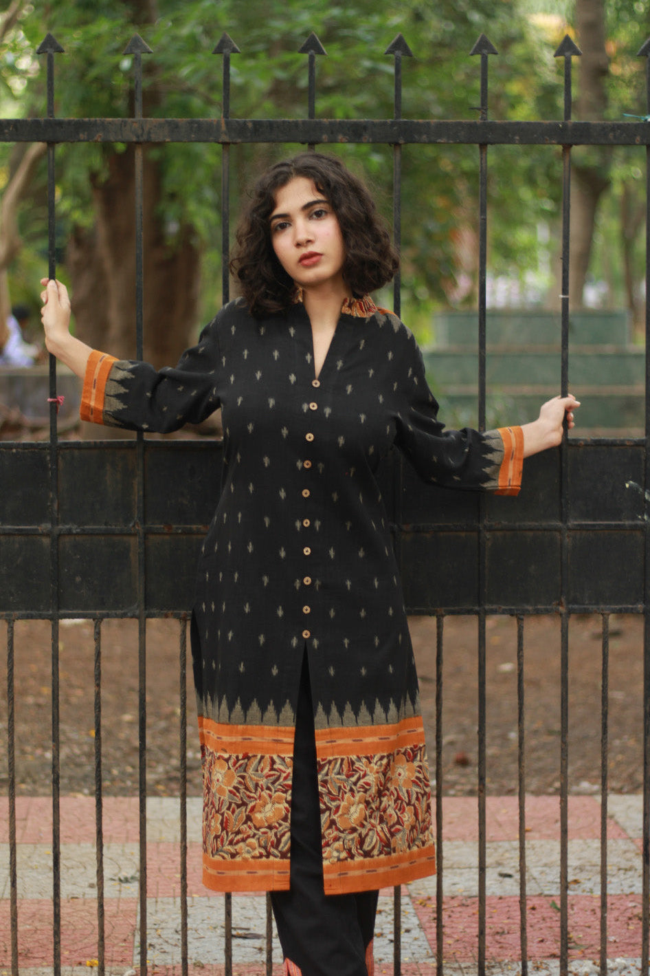 Vritti | Ikkat Kurta | Black with Mustard Kalamkari