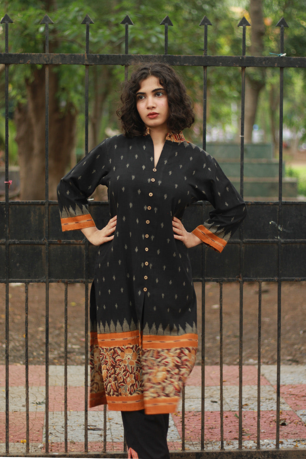 Vritti | Ikkat Kurta | Black with Mustard Kalamkari