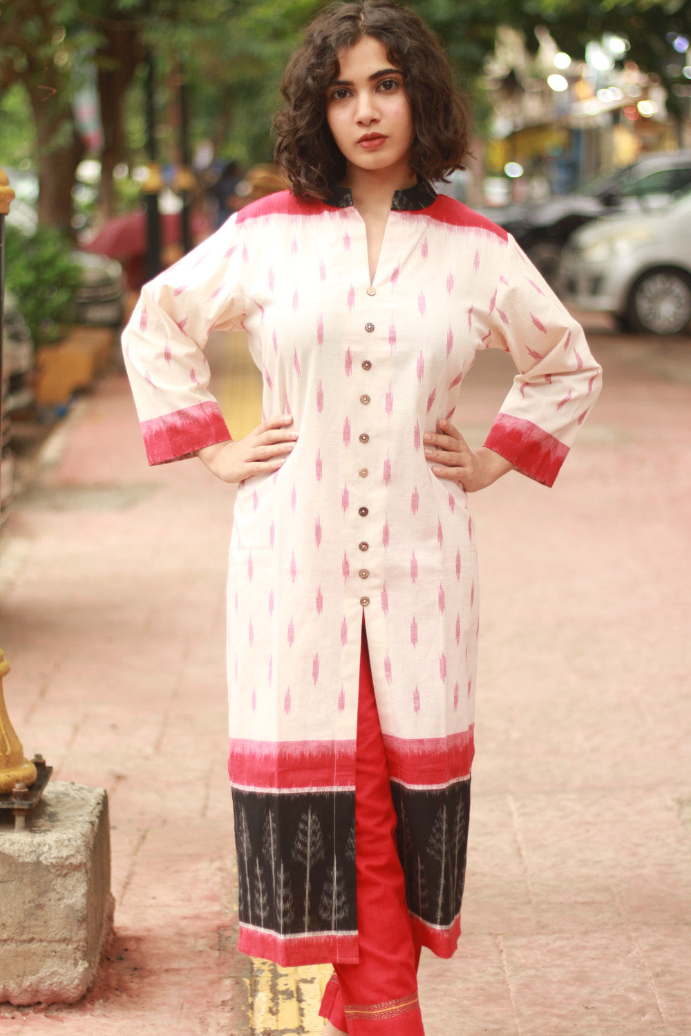 Vritti | Ikkat Kurta | Ivory with Black & Red