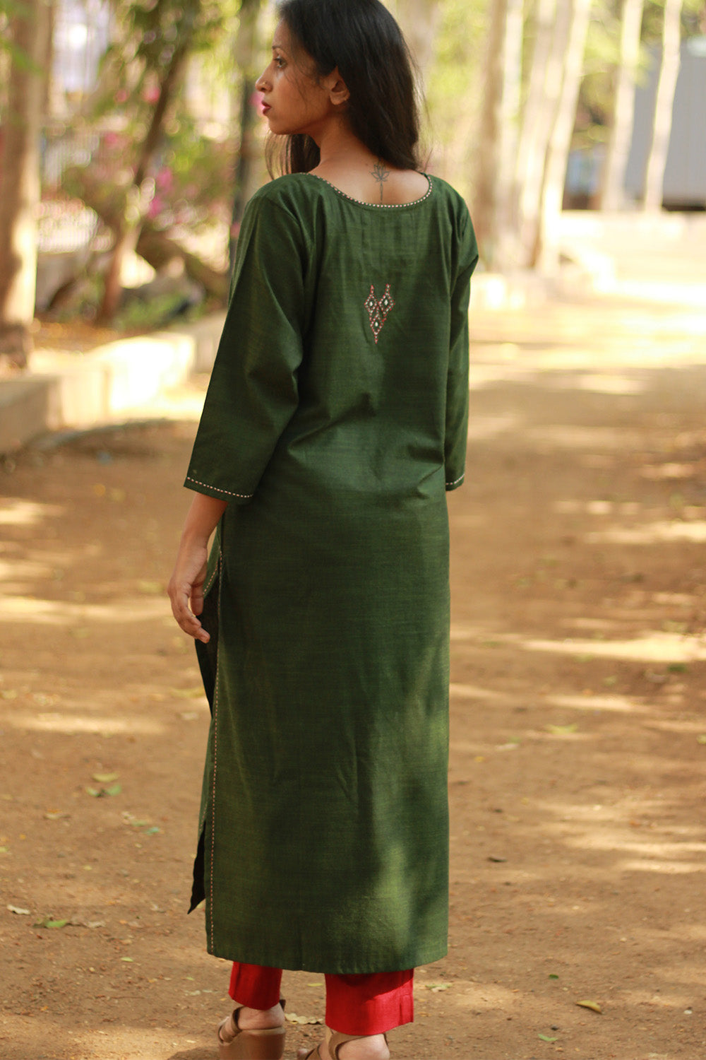 Riya | Embroidered Cotton Kurta | Green
