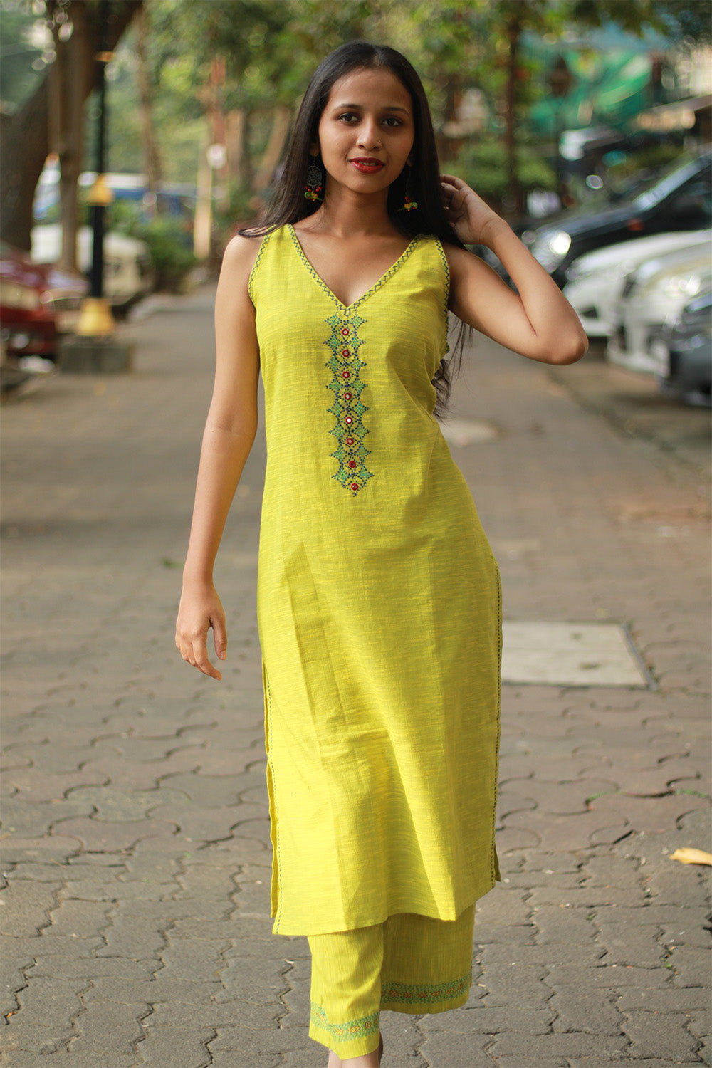 Riya | Sleeveless Embroidered Cotton Kurta | Lime