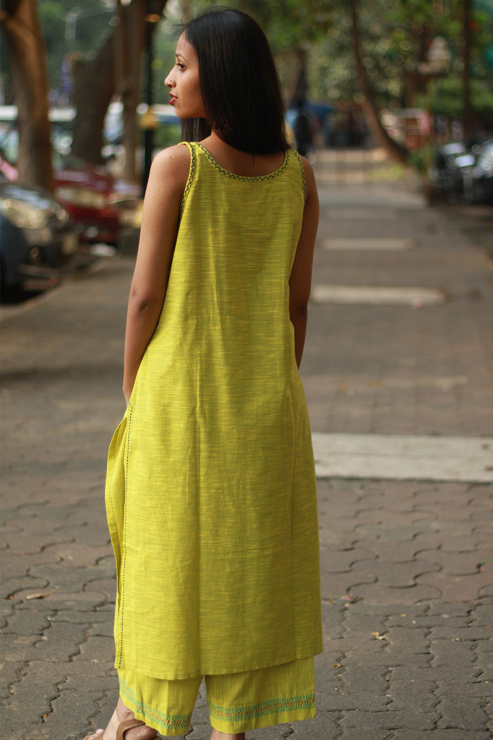 Riya | Sleeveless Embroidered Cotton Kurta | Lime