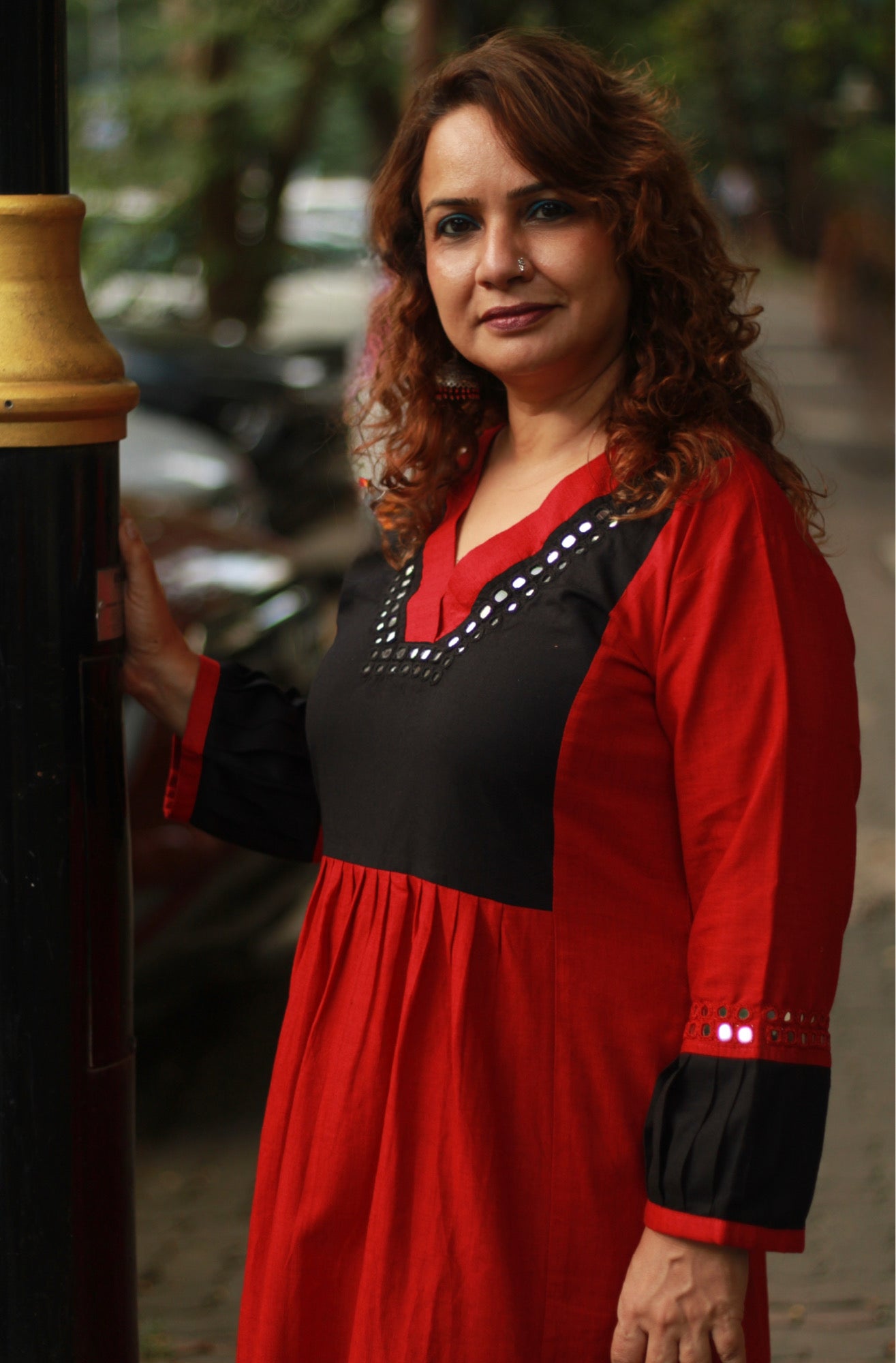 Shishej | Kurta With Mirrorwork | Rouge