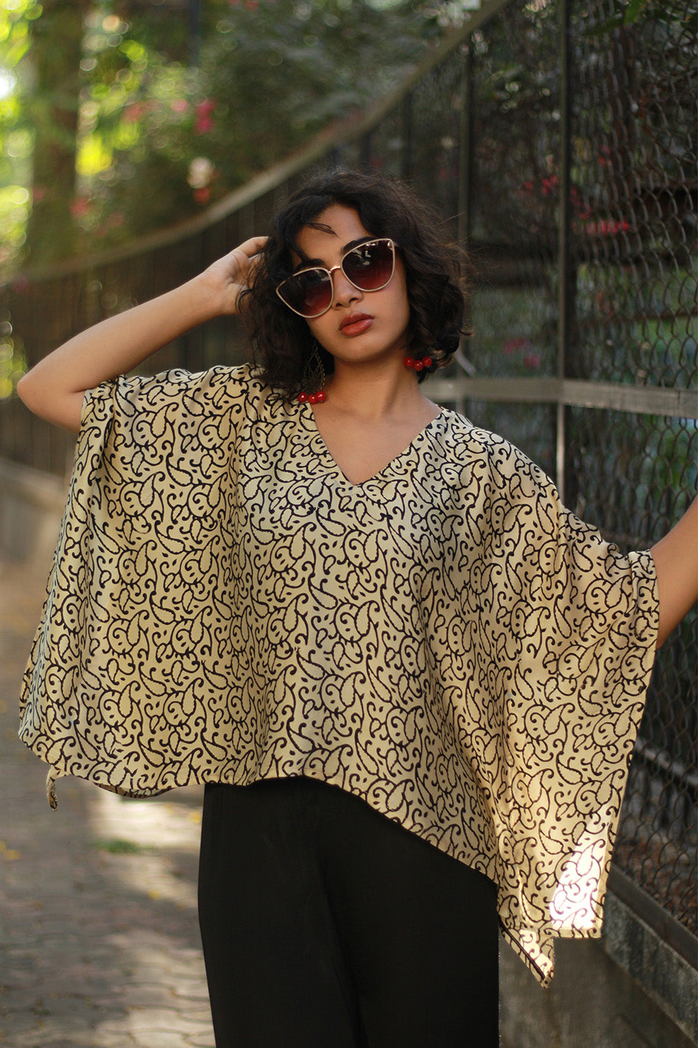 Taarini Mini | Modal Silk Kaftan Top | Black & White