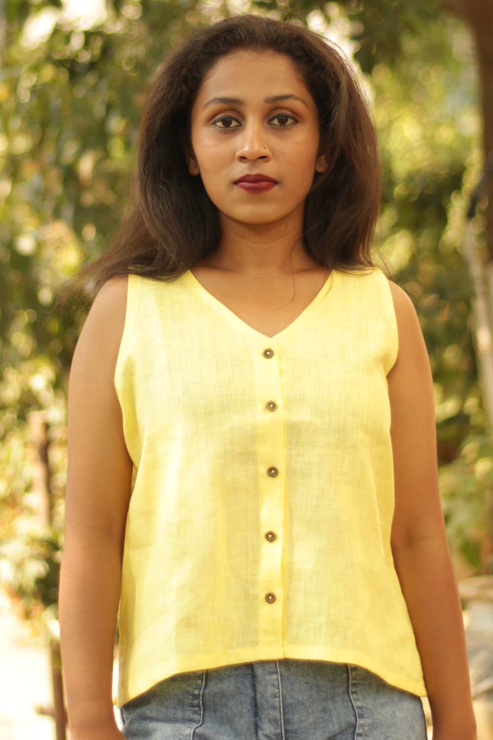 Linen Buttoned Vest | Yellow