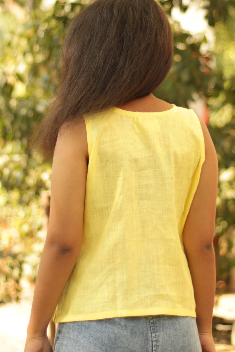 Linen Buttoned Vest | Yellow