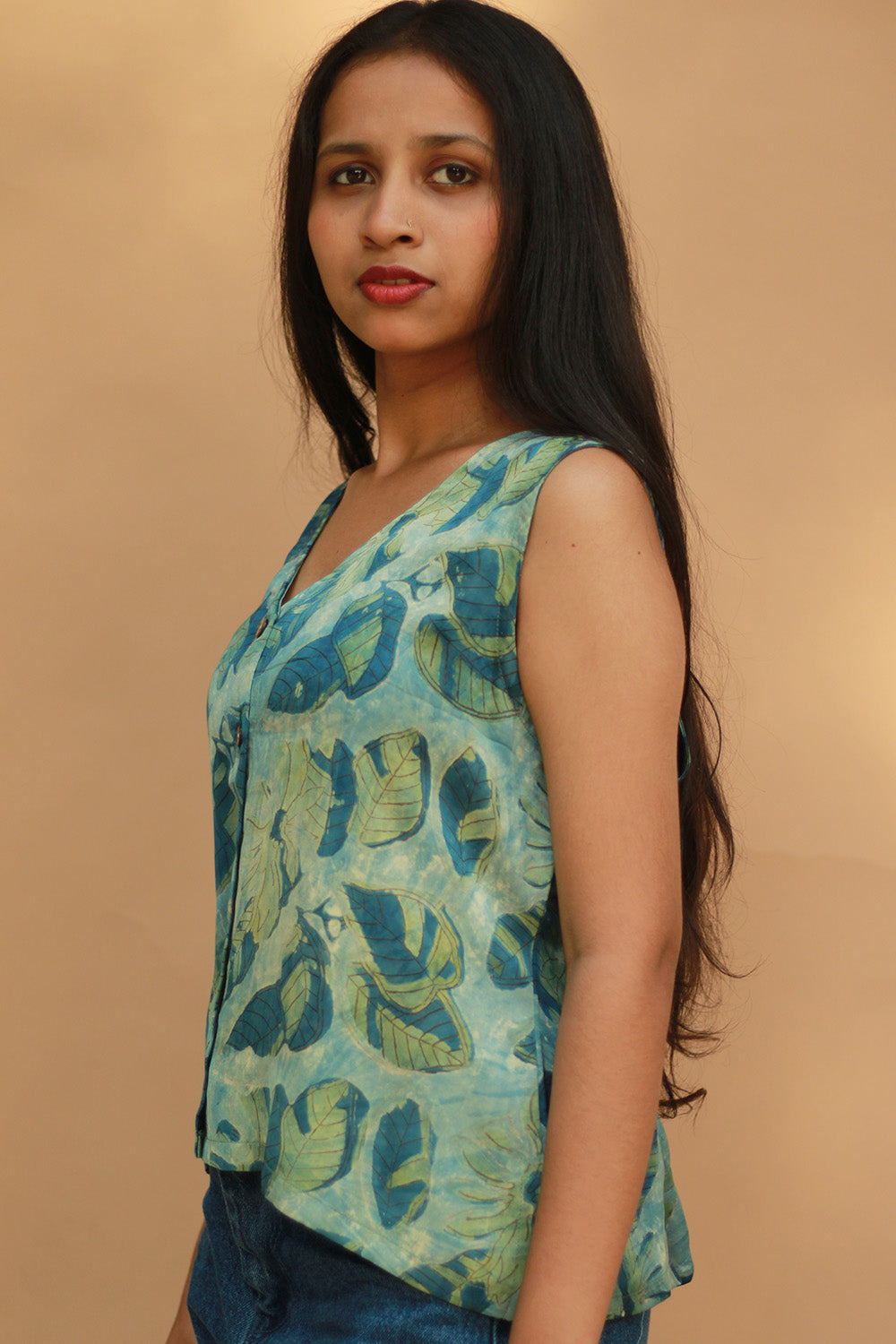 Front Buttoned Vest | Modal Silk | Cyan Leaves Vanaspati
