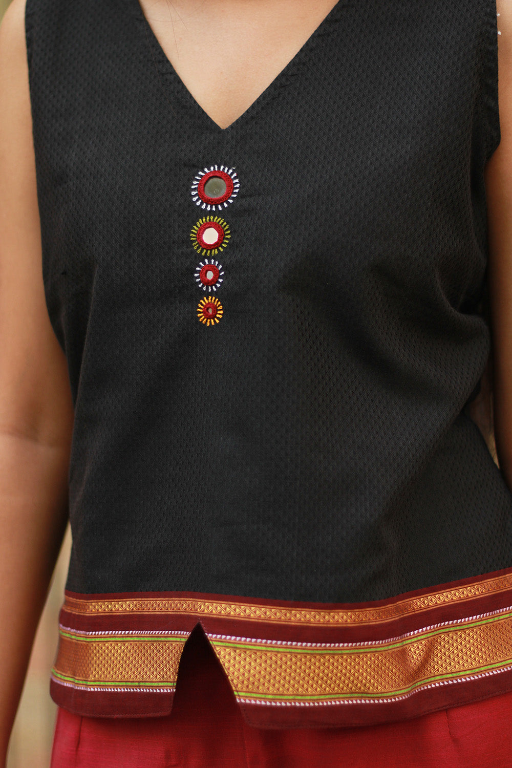 Gor Banjara | Embroidered Crop Top | Noir Khunn