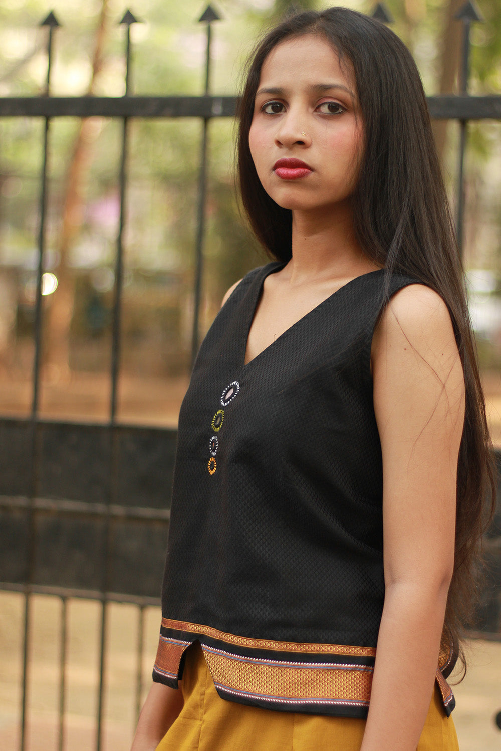 Gor Banjara | Embroidered Crop Top | Midnight Black Khunn