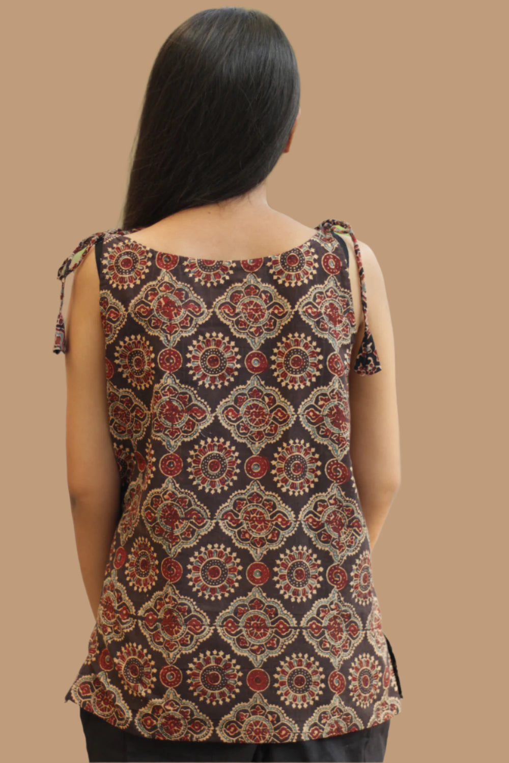 Chanchal | Dori Top | Noir Floral Hexagon Ajrakh