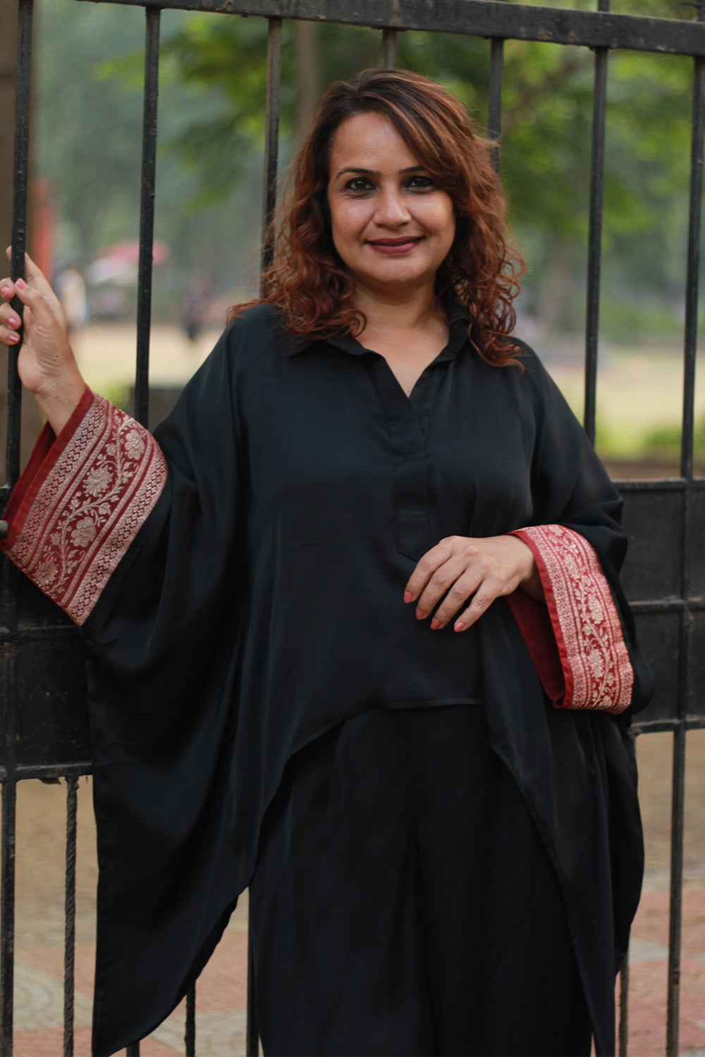 Banarasi Taarini | Collared Kaftan Top | Noir