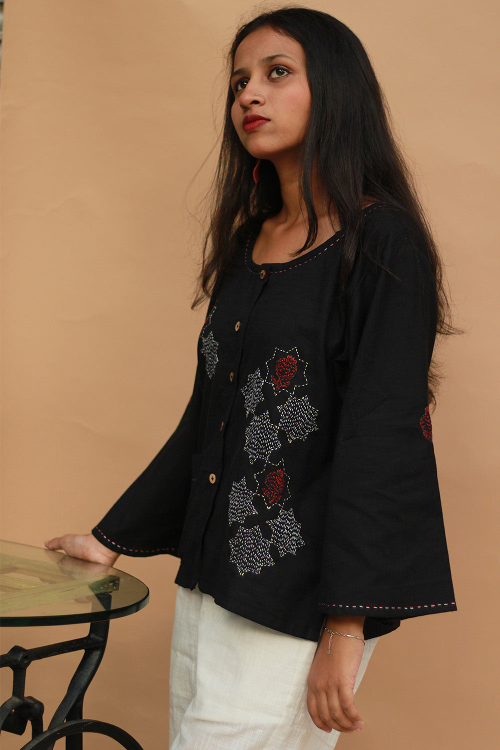 Ambrai | Embroidered Cotton Shirt | Noir