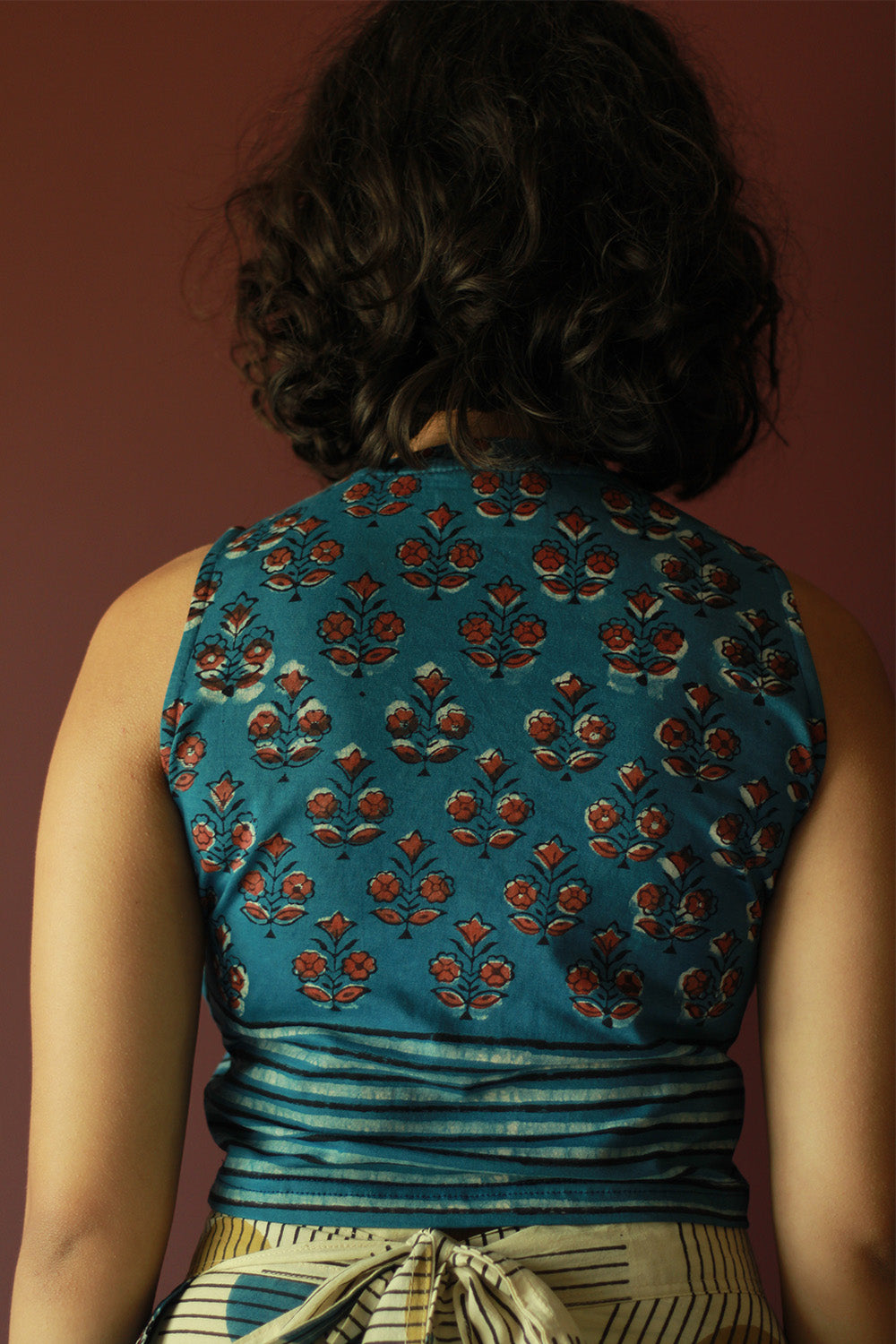 Kirgiti | Stretchable Blouse / Crop Top | High Neck | Indigo Buta and Lined Dabu