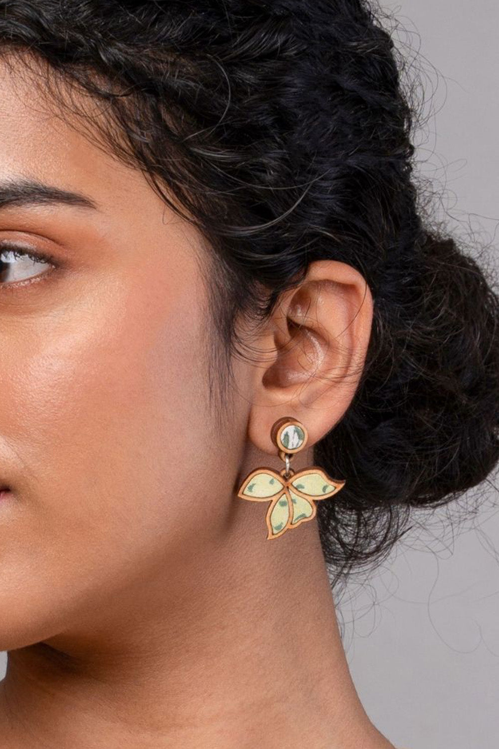 Abira | Chindi Fabric & Wood Earrings | Green