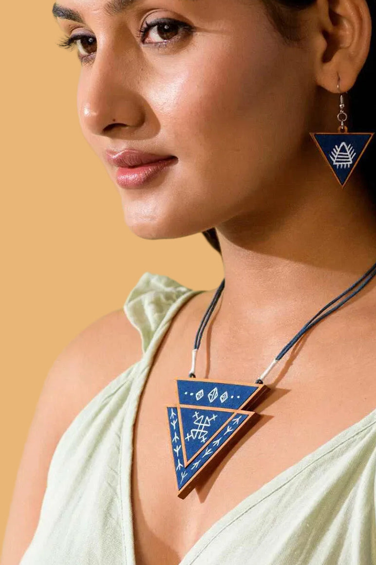 Abira | Chindi Fabric & Wood Necklace | Blue