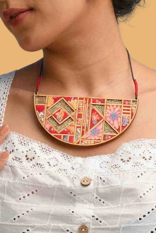 Abira | Chindi Fabric & Wood Necklace