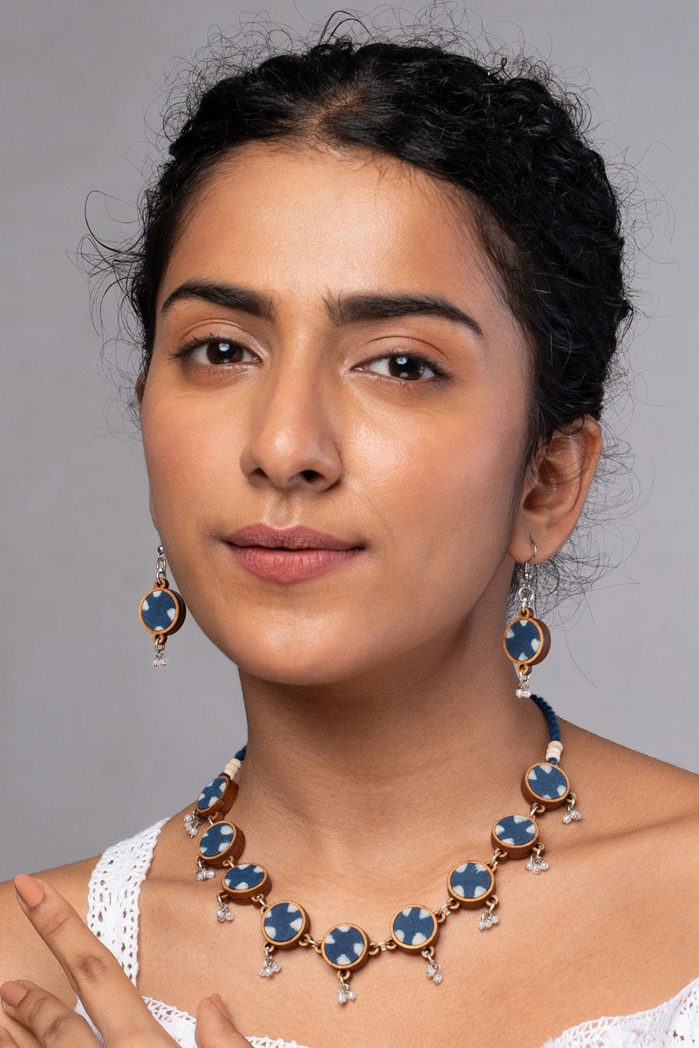 Abira | Chindi Fabric & Wood Necklace | Blue