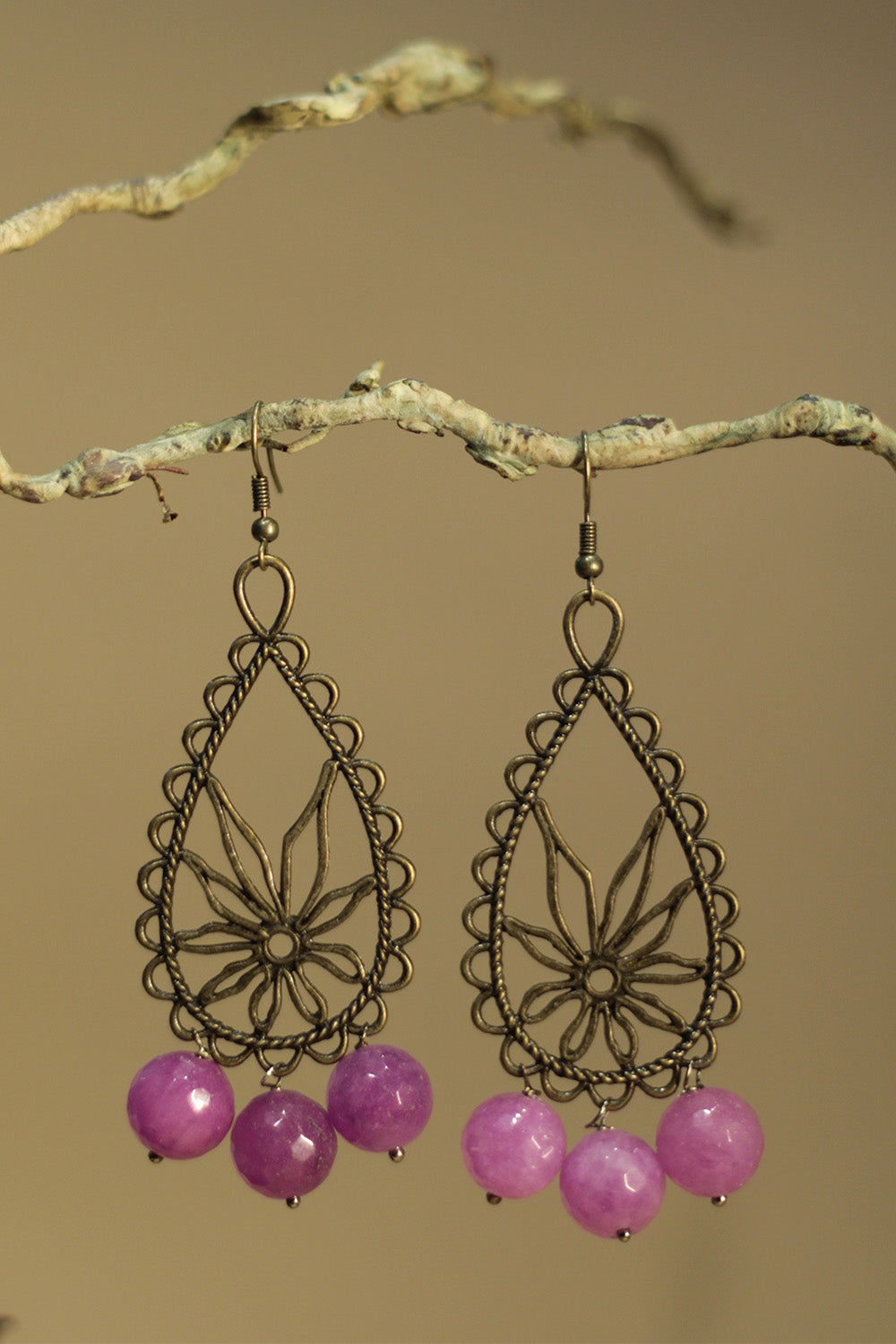 Parijat | Earrings | Mauve agates