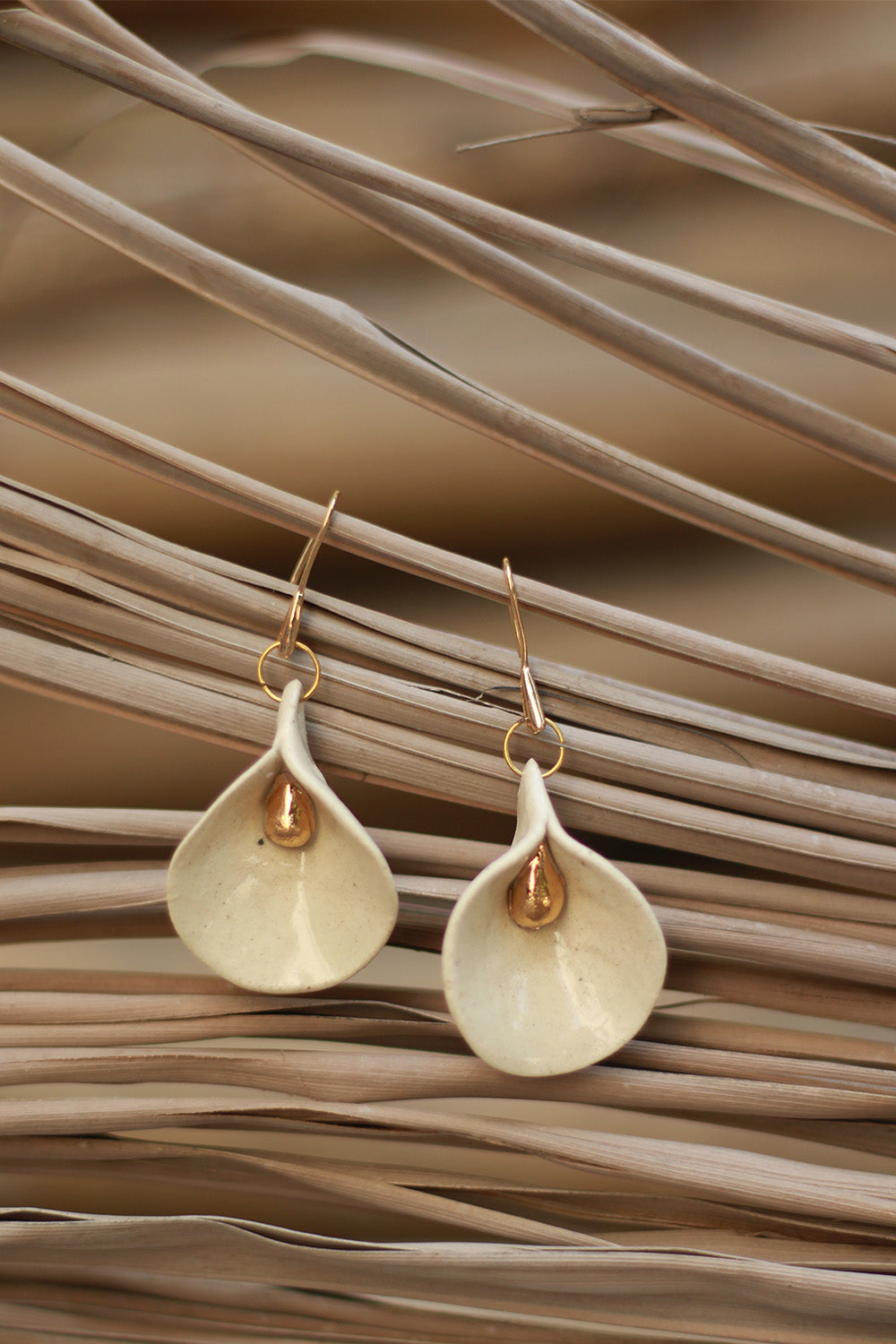 Mrida | Ceramic Earrings | White Calla Lily