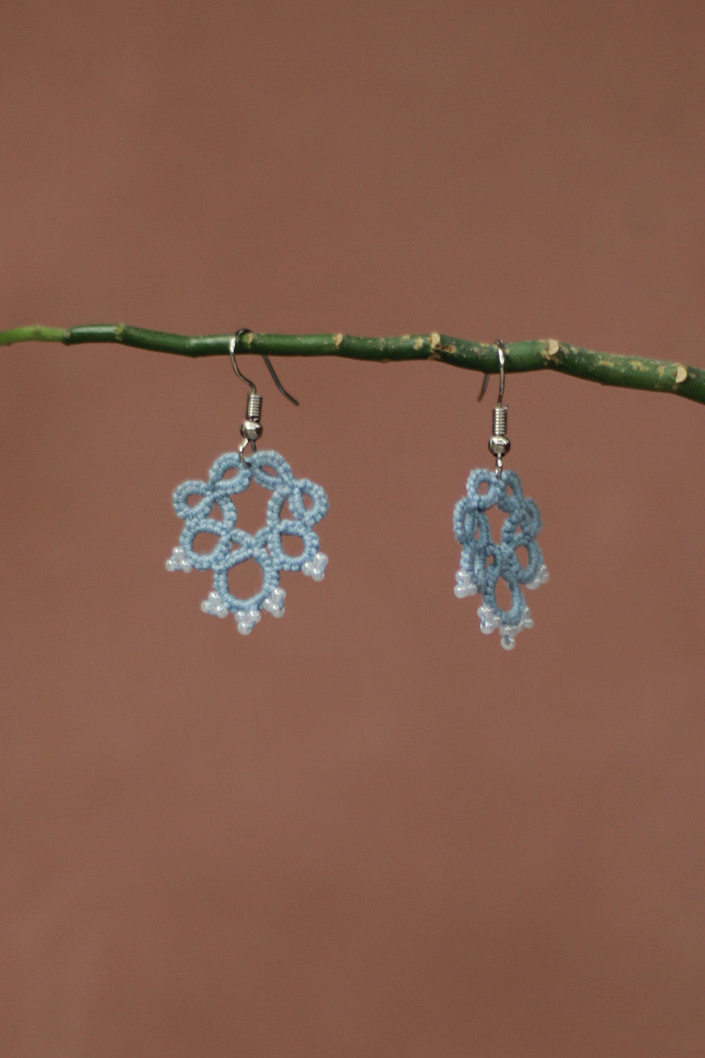 Knots to Node | Powder Petal Earrings