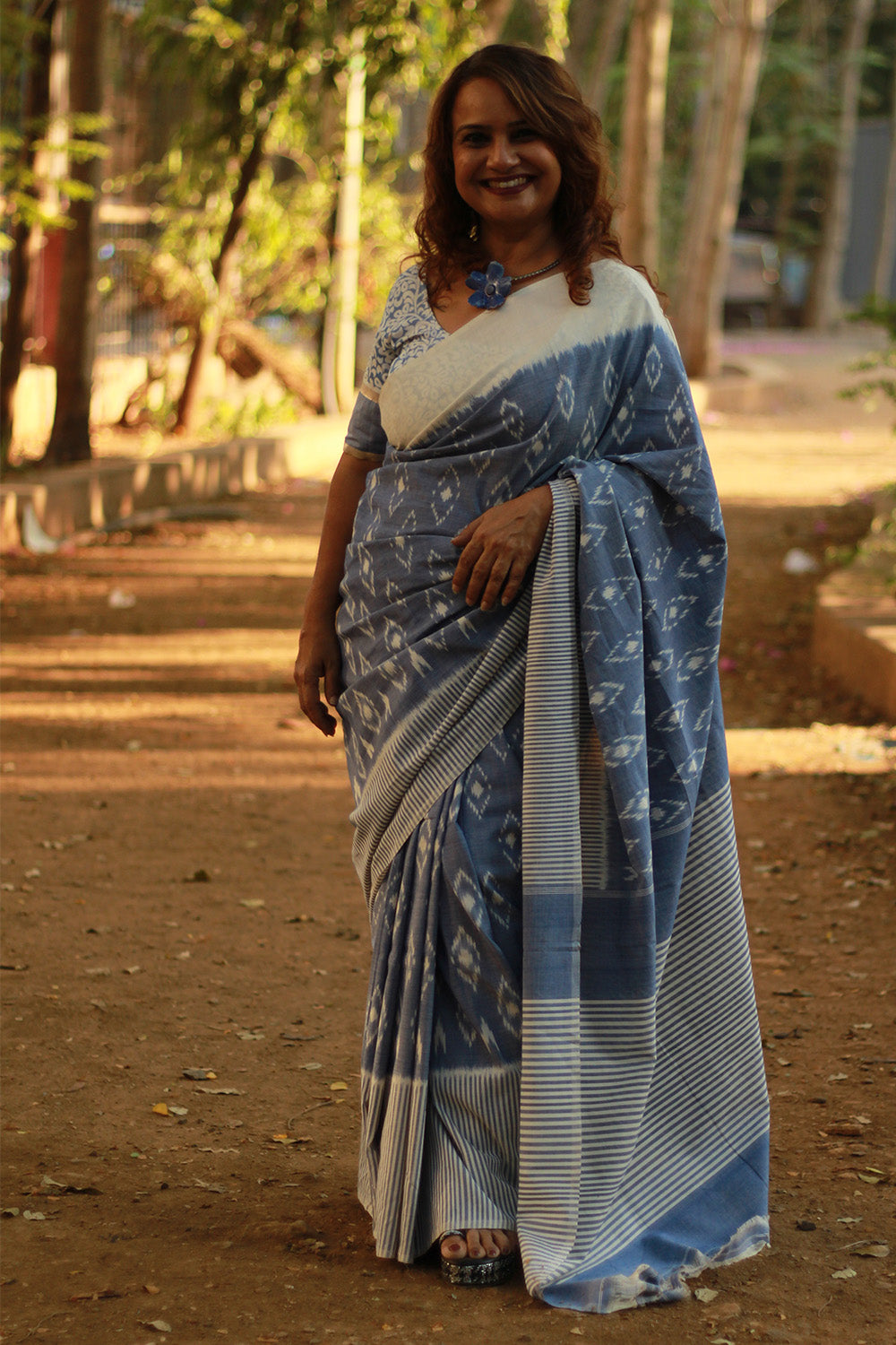 Handloom Cotton Saree | Ikkat | Blue & White