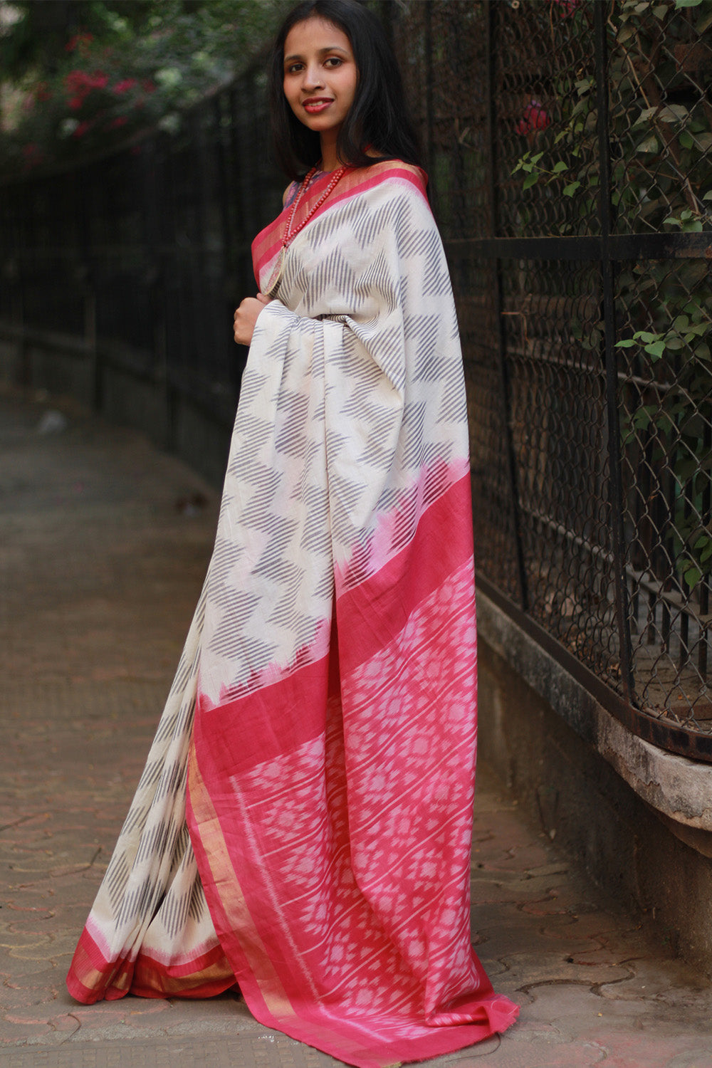 Handloom Cotton Saree | Ikkat | Grey & Pink