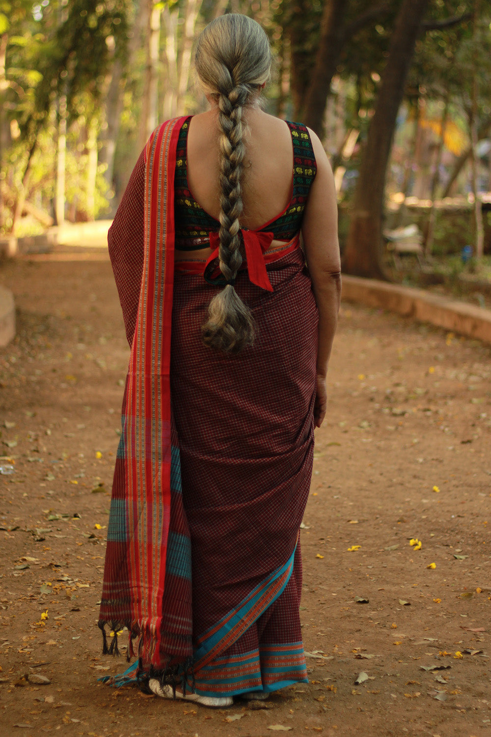 Patteda Anchu Saree | Maroon with Pink Blue Ganga-Jamuna