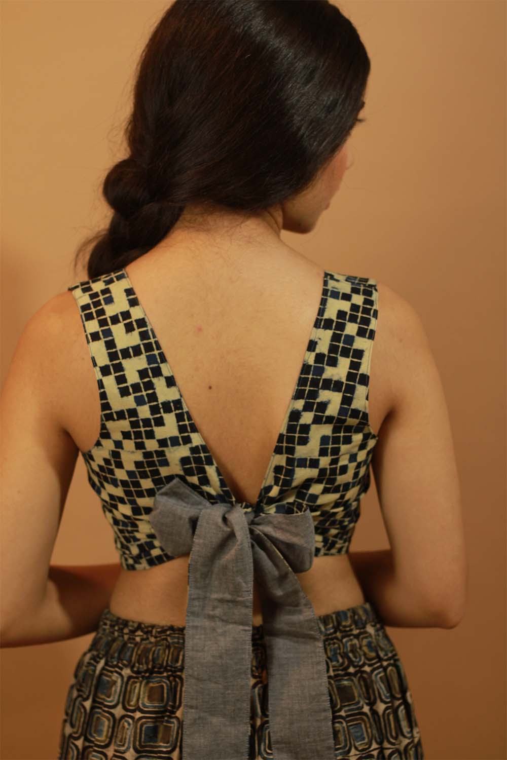 Mastaani | Reversible Blouse | Geometric Ajrakh & Solid Gray