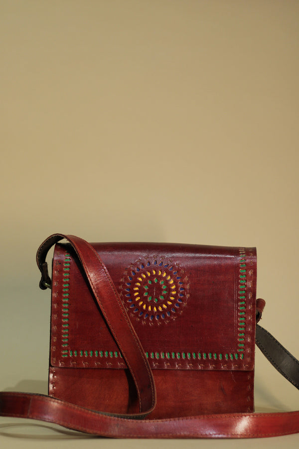 Kutchi Leather Sling | Maron