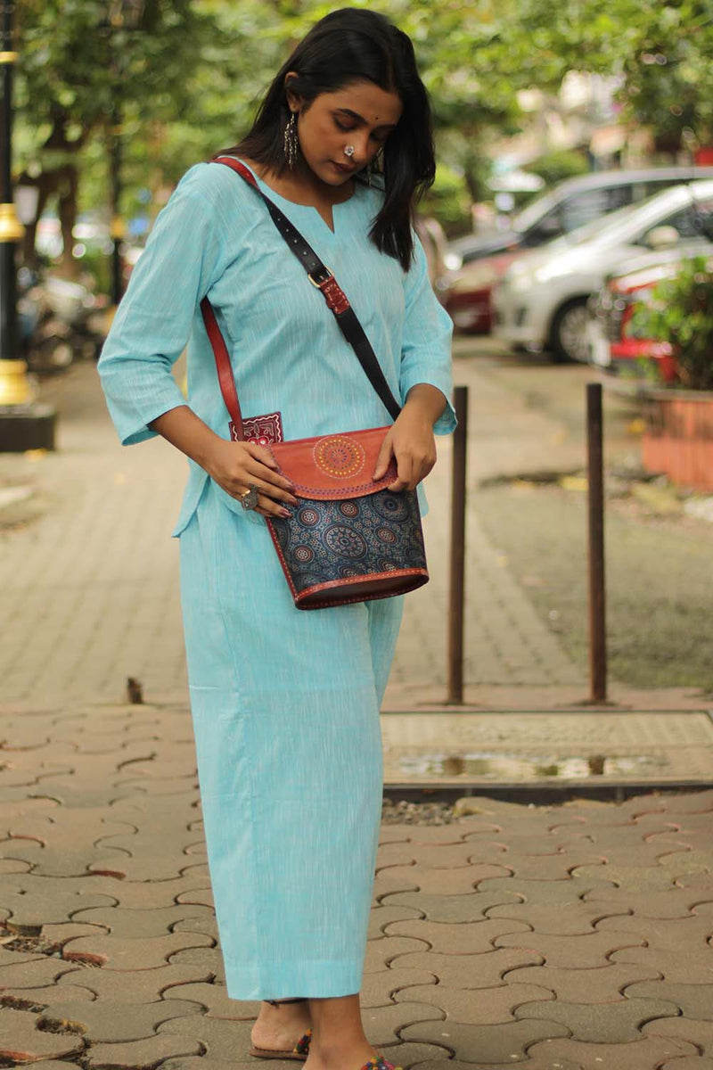 Kutchi Leather Sling | Cobalt