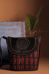 Kutchi Leather Sling | Noir