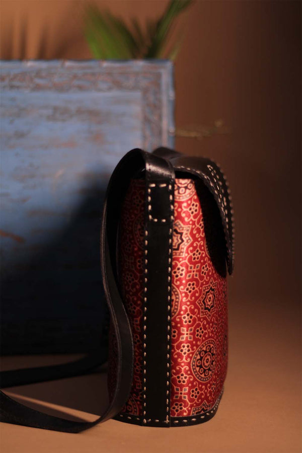 Kutchi Leather Sling | Noir with Ajrakh