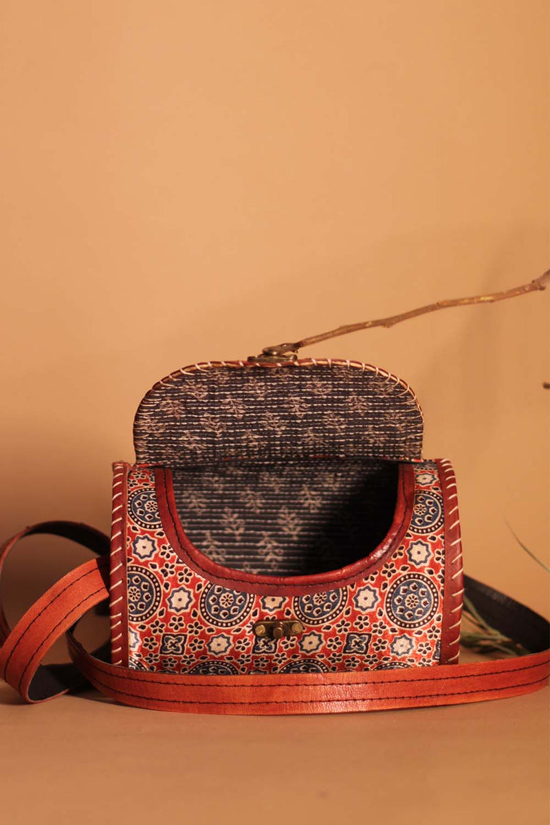 Cylindrical Kutchi Leather Sling | Red