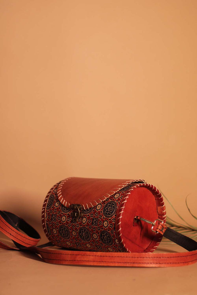 Cylindrical Kutchi Leather Sling | Red